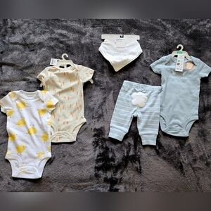 NWT baby girl or boy Easter clothes bundle, outfit, 2 pack oncies, bib, size 3 m